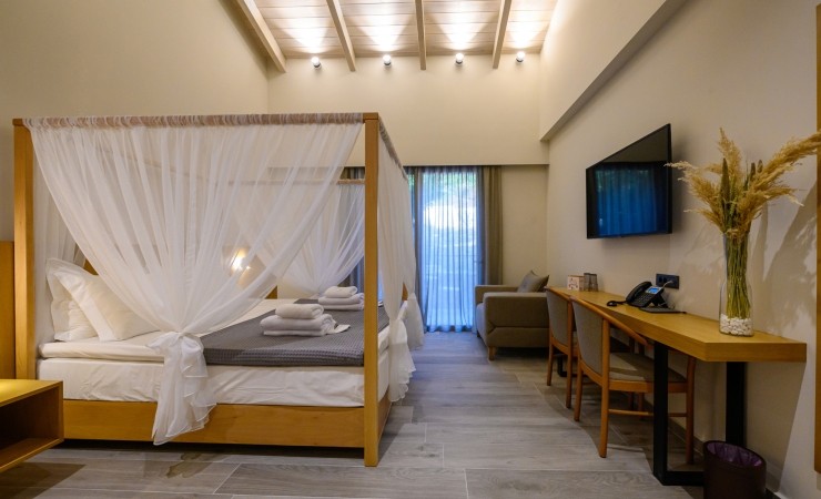 Denthis Hotel